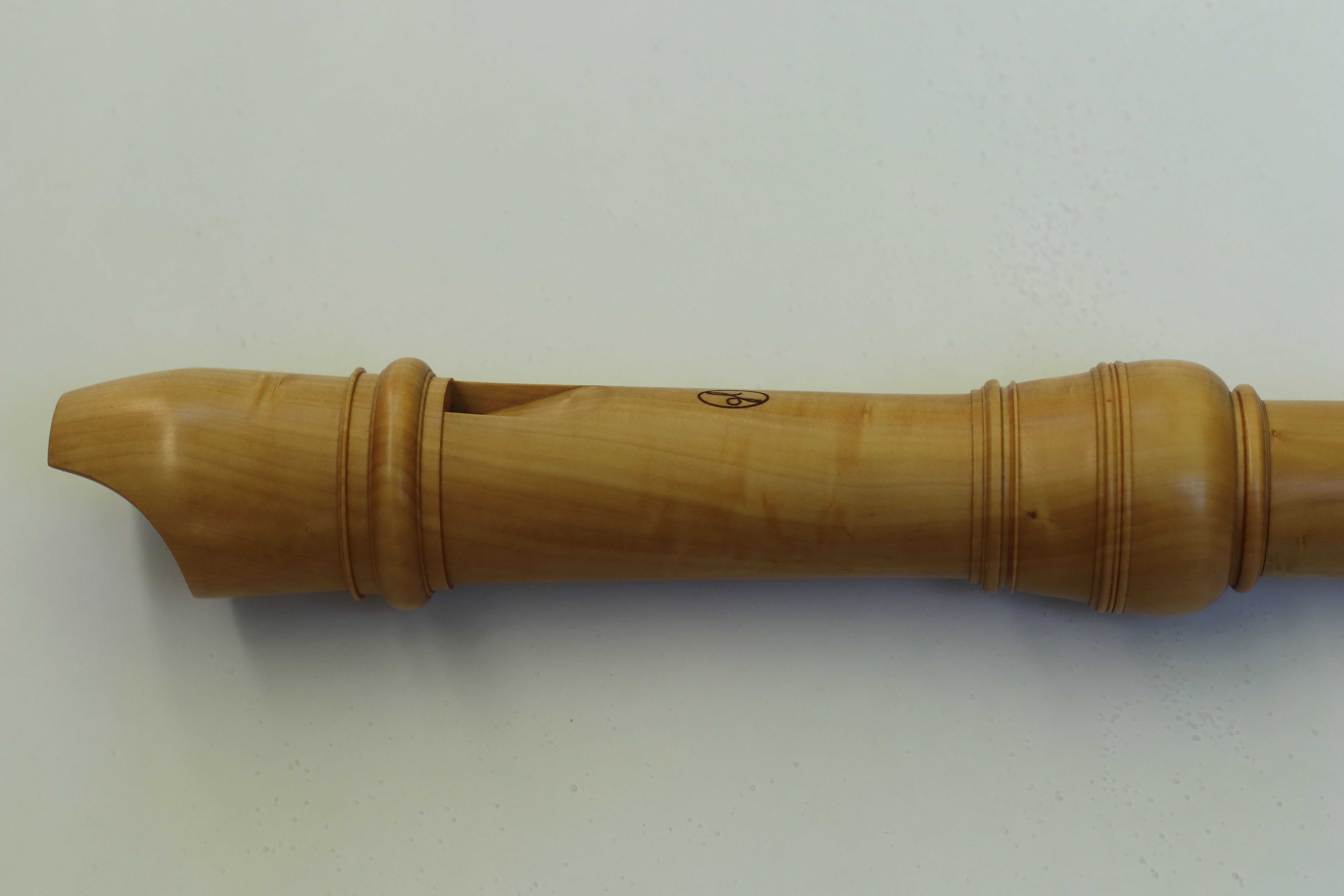 Baroque alto recorder boxwood detail